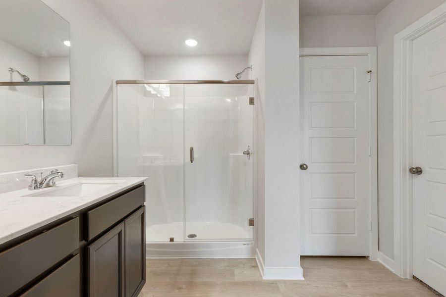 Furnished interior view inside a new home in Sterling Ridge, Huntsville (Image 11). Furnished interior view inside a new home in Sterling Ridge, Huntsville (Image 11).