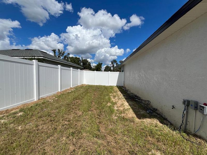 Exterior details and patio area of a home in , Ocala (Image 21).