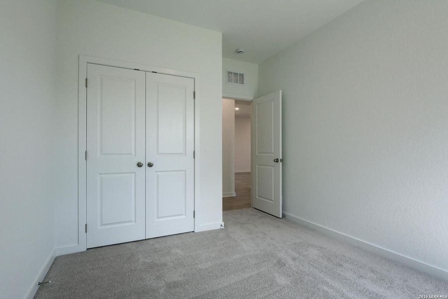 Spacious, unfurnished interior of a new home in Saddlebrook Ranch, Schertz (Image 18).