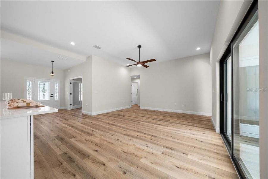 Spacious, unfurnished interior of a new home in , Ocala (Image 49).