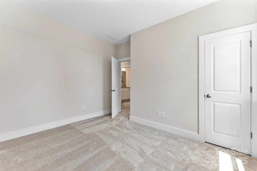 Spacious, unfurnished interior of a new home in , Gastonia (Image 36).