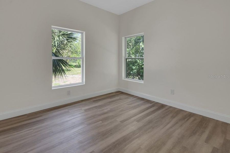 Spacious, unfurnished interior of a new home in , Daytona Beach (Image 26).