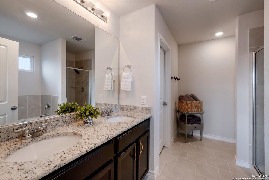 Furnished interior view inside a new home in Red River Ranch, Cibolo (Image 10). Furnished interior view inside a new home in Red River Ranch, Cibolo (Image 10).