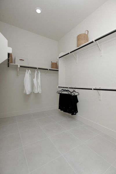 Gracelyn Walk-in Closet Gracelyn Walk-in Closet