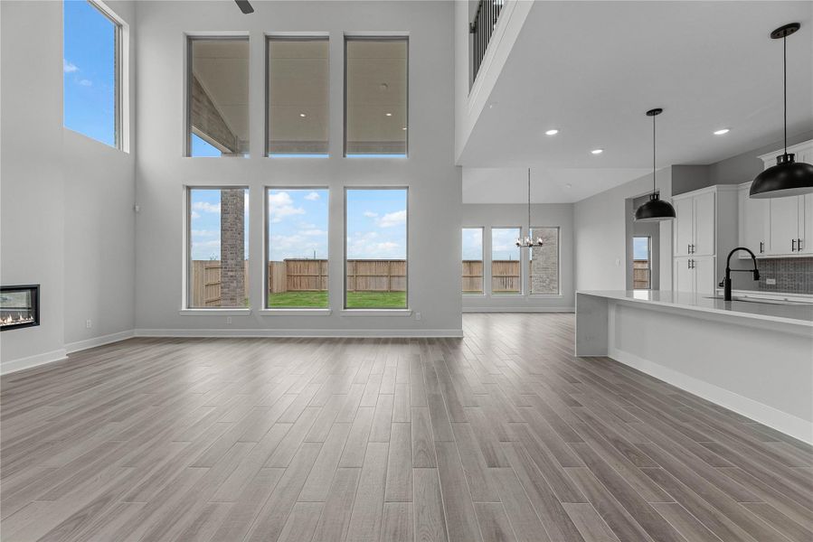 Representative image. Features, specifications, selections and colors may vary.