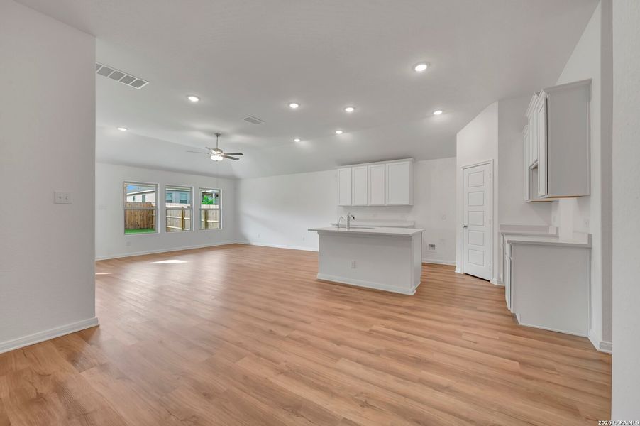 Spacious, unfurnished interior of a new home in Agave, San Antonio (Image 35). Spacious, unfurnished interior of a new home in Agave, San Antonio (Image 35).