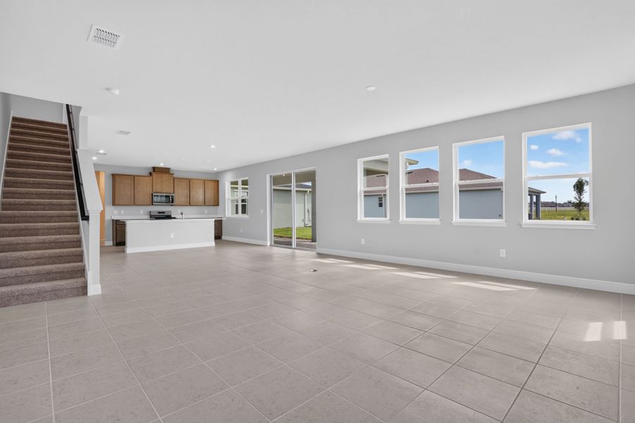 Spacious, unfurnished interior of a new home in Crosswind Ranch, Parrish (Image 9). Spacious, unfurnished interior of a new home in Crosswind Ranch, Parrish (Image 9).