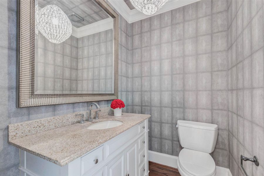 DOWNSTAIRS POWDER/GUEST BATH