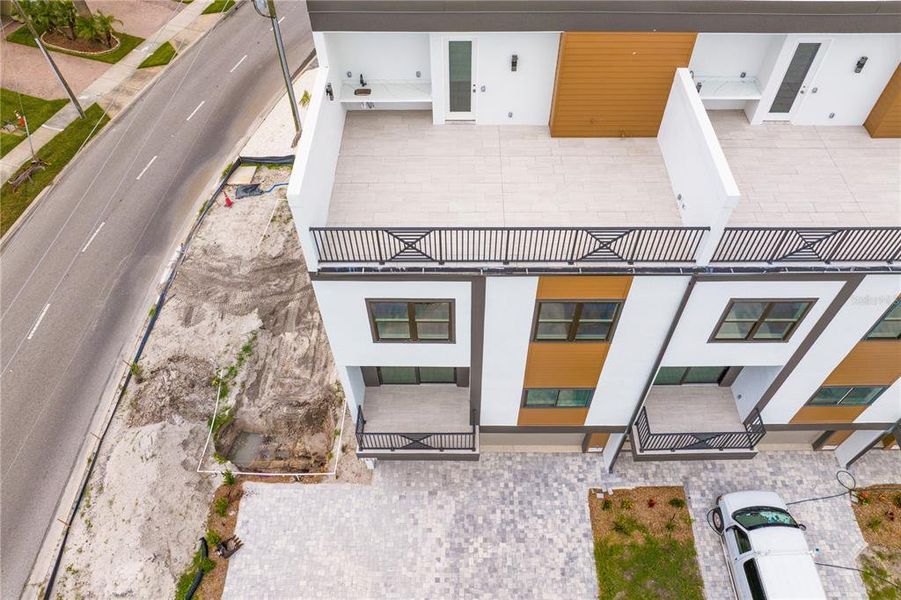 Private Rooftop Balcony