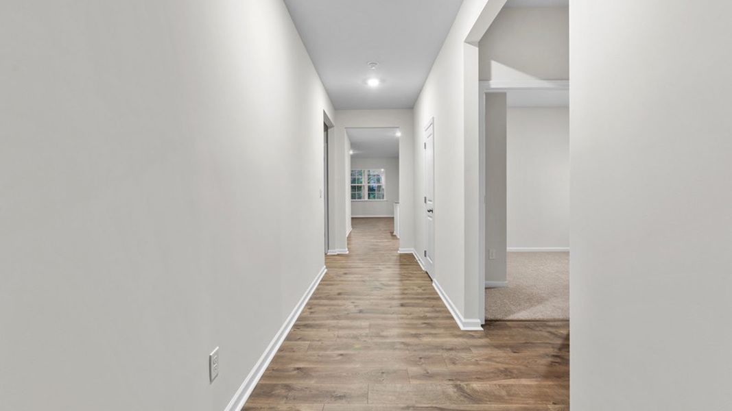 Spacious, unfurnished interior of a new home in Middleton, Greensboro (Image 7).