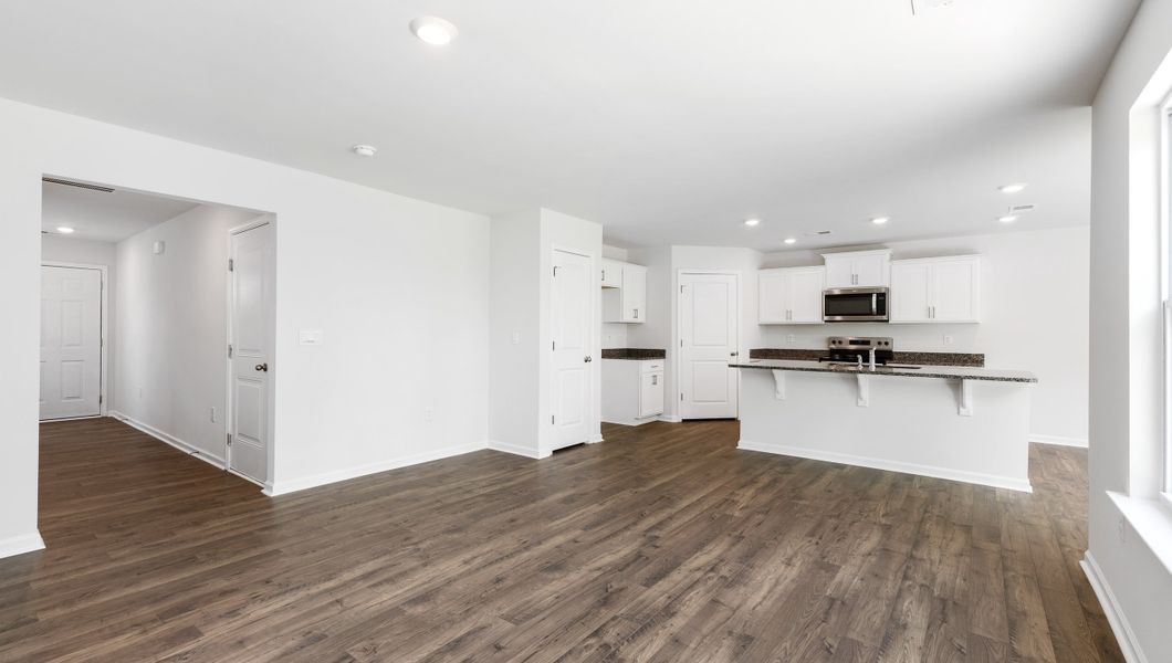 Spacious, unfurnished interior of a new home in Harper Ridge, Roebuck (Image 16).