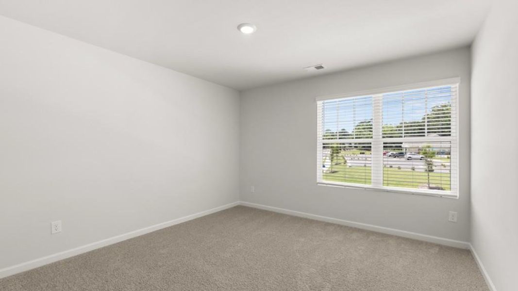 Spacious, unfurnished interior of a new home in Northwoods at Mirror Lake, Villa Rica (Image 17).