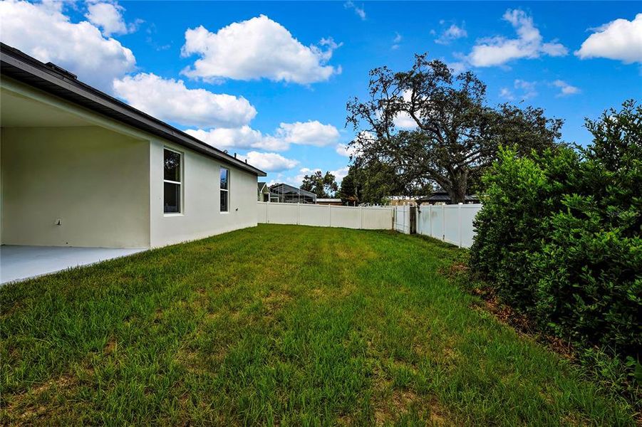 Exterior details and patio area of a home in , Spring Hill (Image 28).