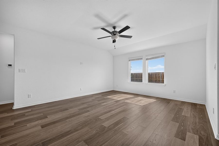 Spacious, unfurnished interior of a new home in Parks at Foster Crossing, Anna (Image 12). Spacious, unfurnished interior of a new home in Parks at Foster Crossing, Anna (Image 12).