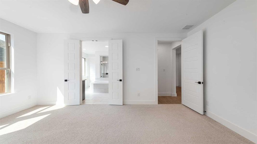 Spacious, unfurnished interior of a new home in The Heights At Uptown Celina 45', Celina (Image 21). Spacious, unfurnished interior of a new home in The Heights At Uptown Celina 45', Celina (Image 21).