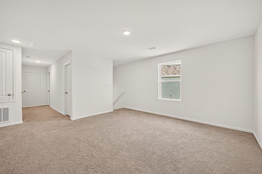Spacious, unfurnished interior of a new home in Chapel Run, Montgomery (Image 34). Spacious, unfurnished interior of a new home in Chapel Run, Montgomery (Image 34).