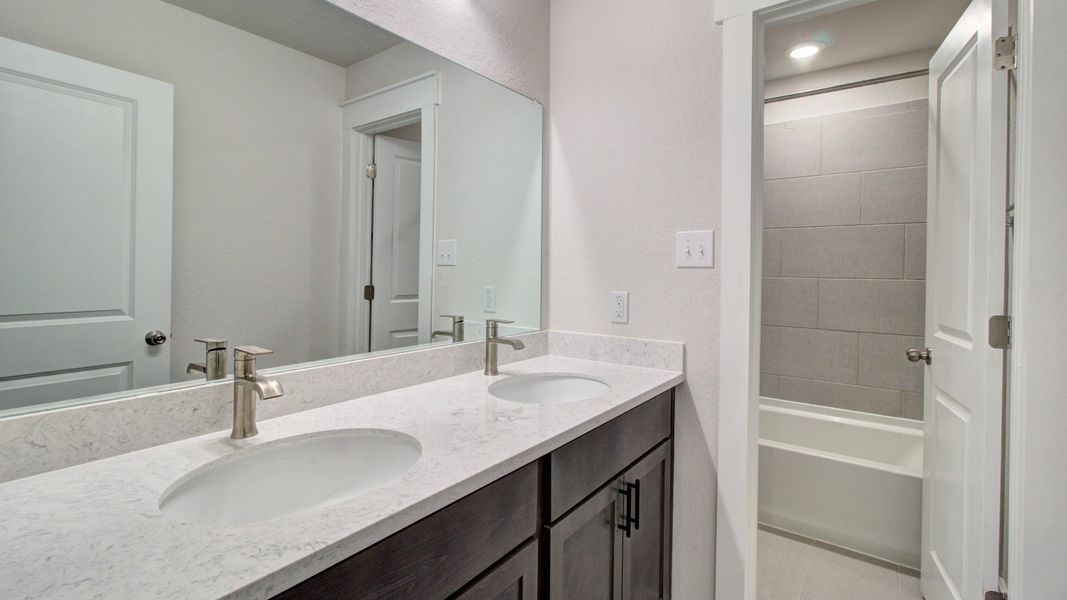 Representative furnished interior of a home built from the Majestic by Brightland Homes in Mostyn Springs, Magnolia (Image 13).