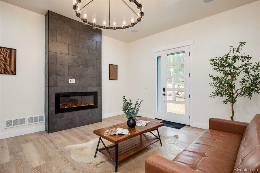 Furnished interior view inside a new home in , Idaho Springs (Image 9).