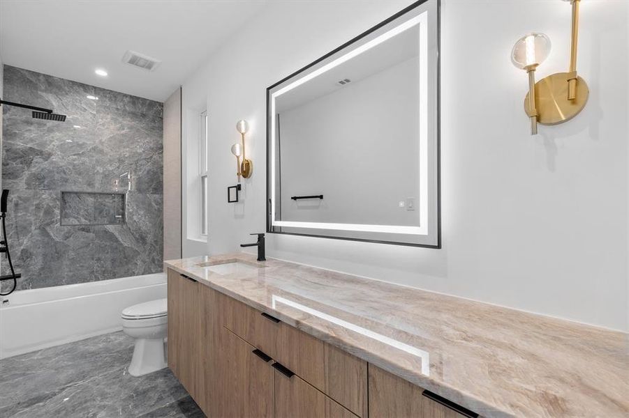 Furnished interior view inside a new home in , Dallas (Image 18). Furnished interior view inside a new home in , Dallas (Image 18).