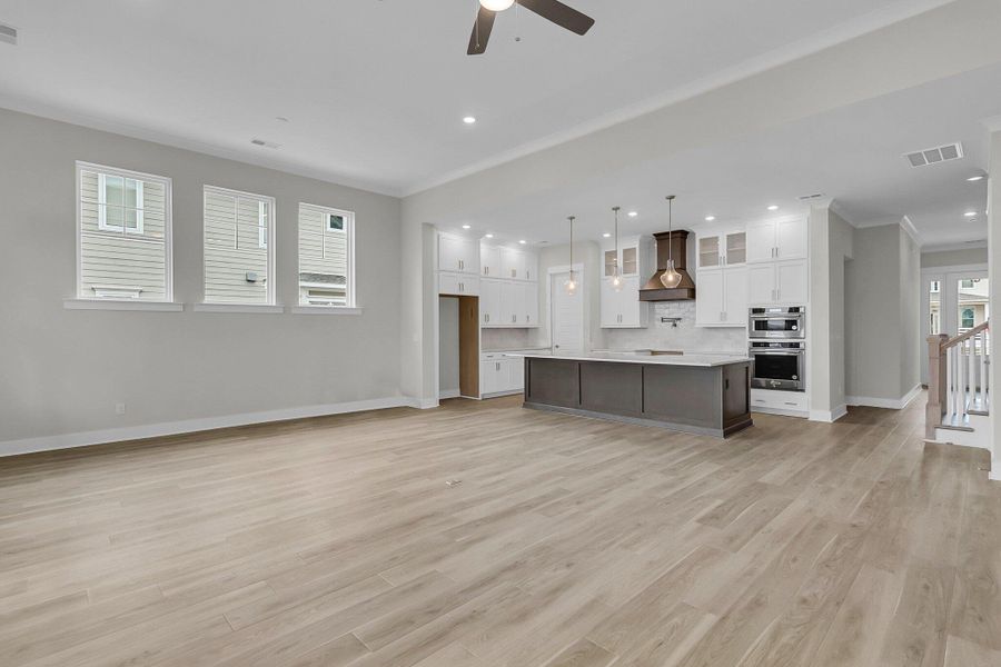 Spacious, unfurnished interior of a new home in , Mount Pleasant (Image 22).