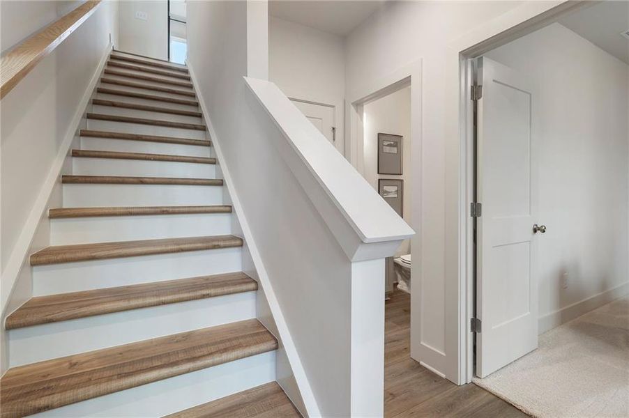 Spacious, unfurnished interior of a new home in , Alpharetta (Image 12).