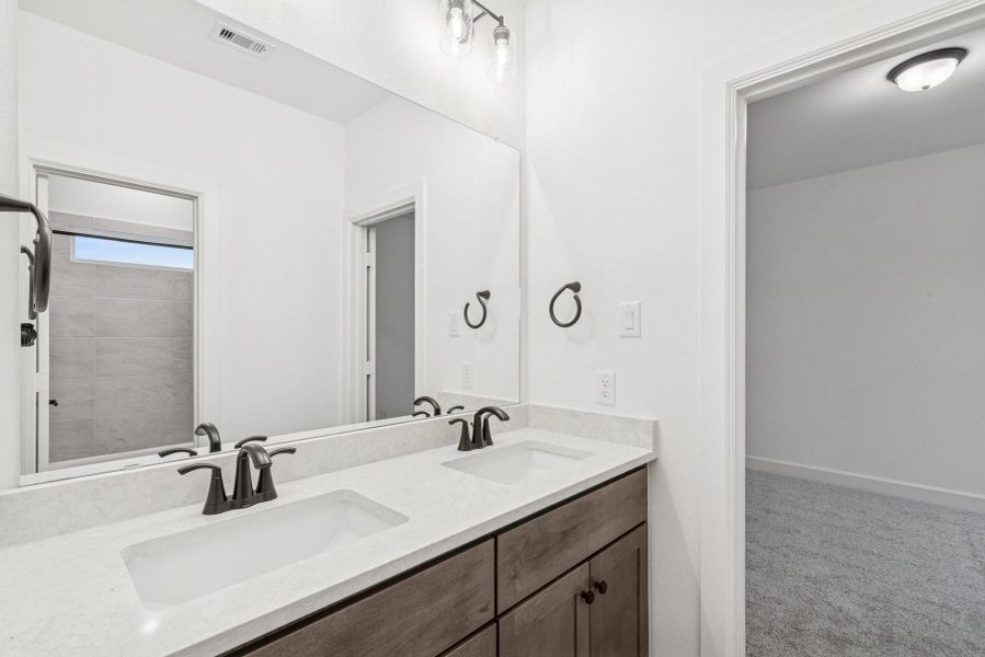 Furnished interior view inside a new home in Jordan Ranch 70' Homesites, Fulshear (Image 6). Furnished interior view inside a new home in Jordan Ranch 70' Homesites, Fulshear (Image 6).