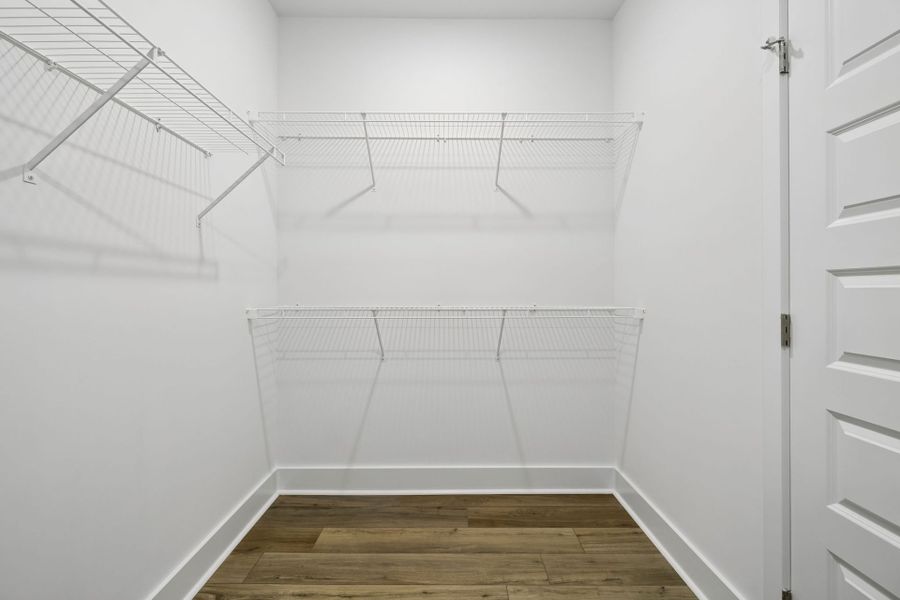 Spacious, unfurnished interior of a new home in Del Webb Barton Village, Lebanon (Image 25).