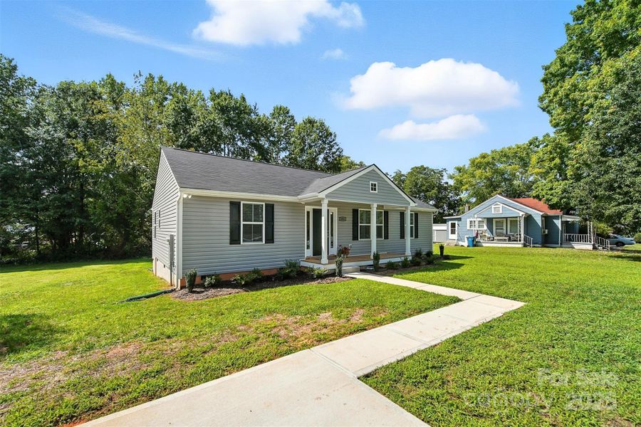 Image 38 of a home in .