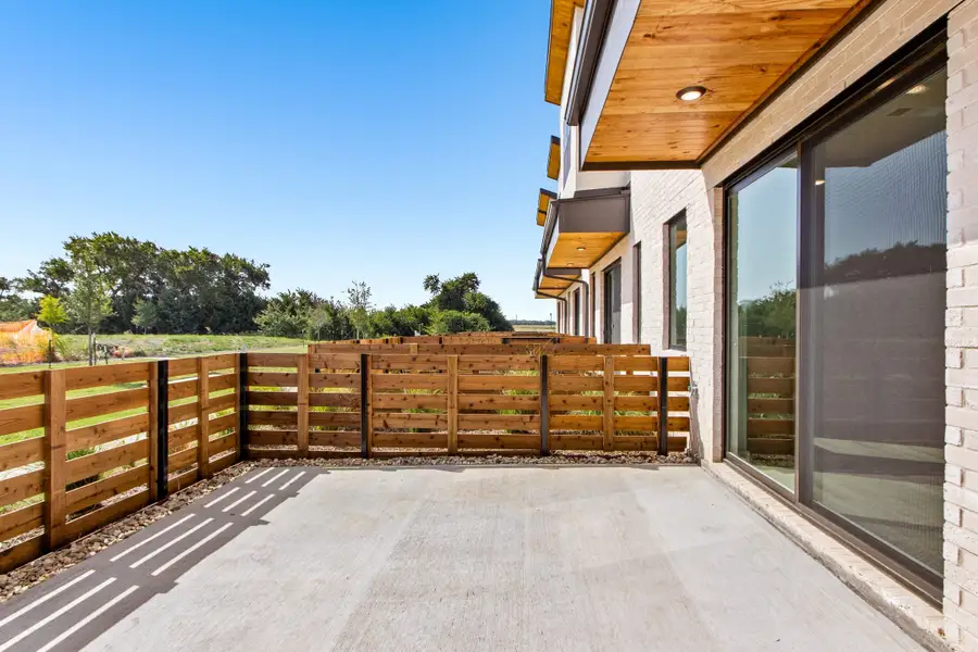 Exterior details and patio area of a home in Ten Mile Creek, Celina (Image 3).