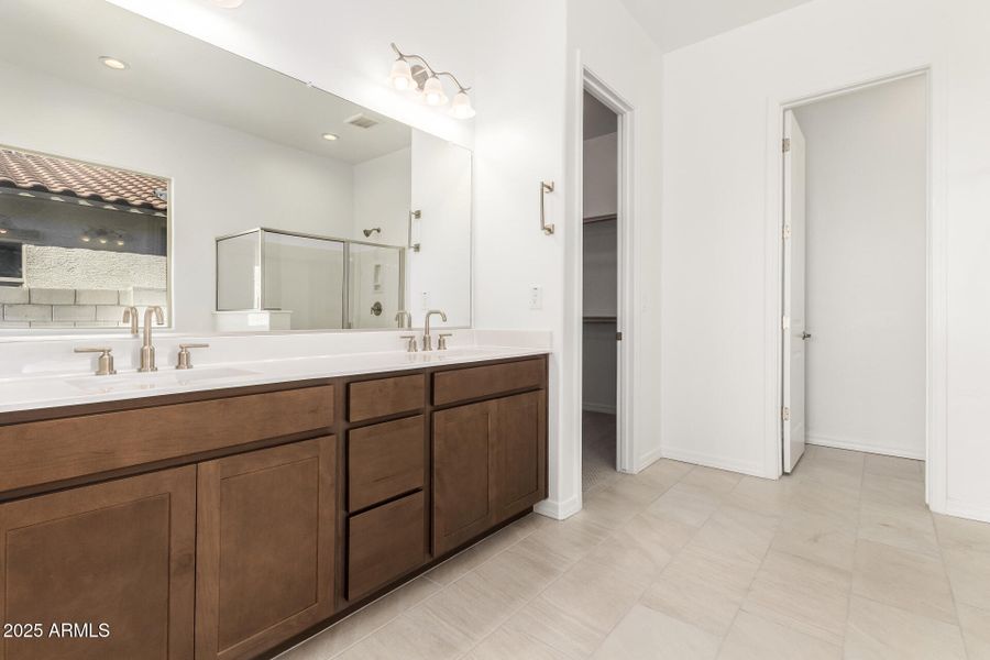 18 - Catalina 18 - Catalina