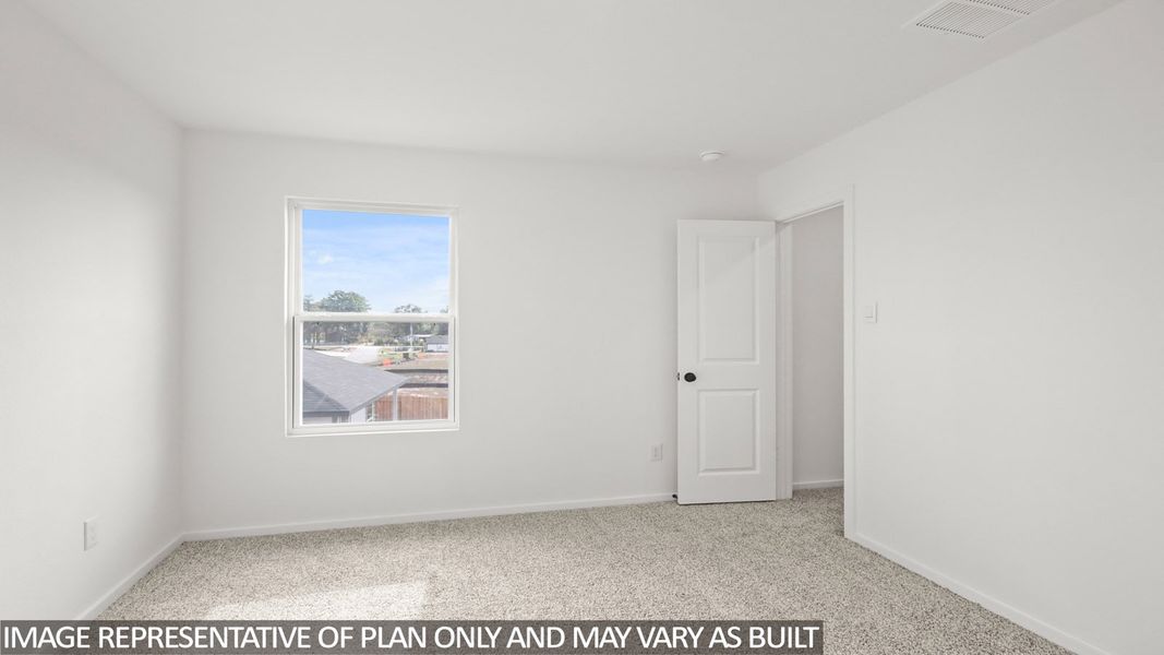 Spacious, unfurnished interior of a new home in Venetian Pines, Conroe (Image 15).