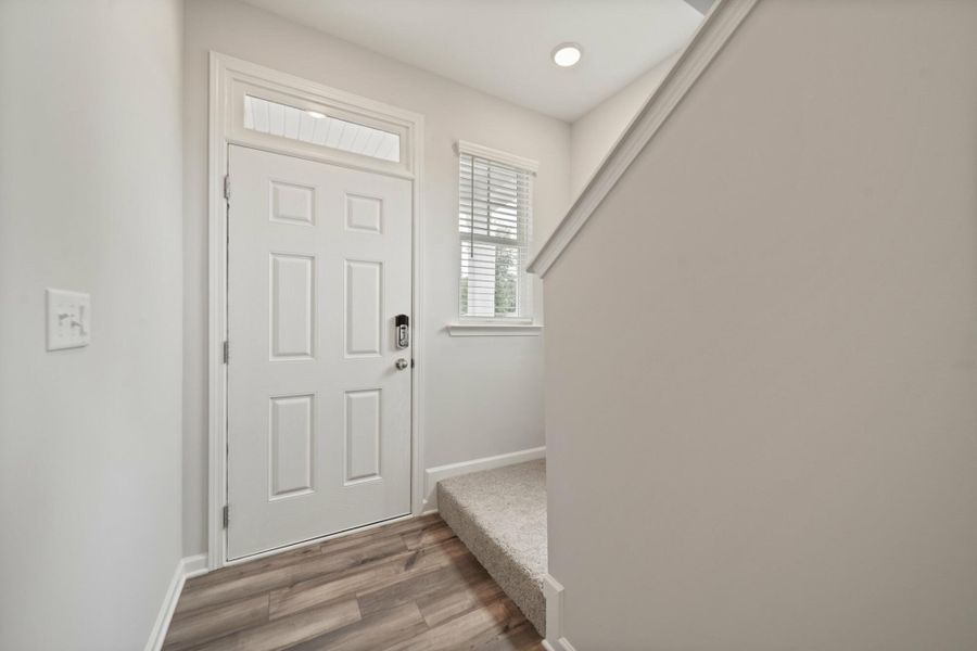 Spacious, unfurnished interior of a new home in Chandler Ridge, McLeansville (Image 14).