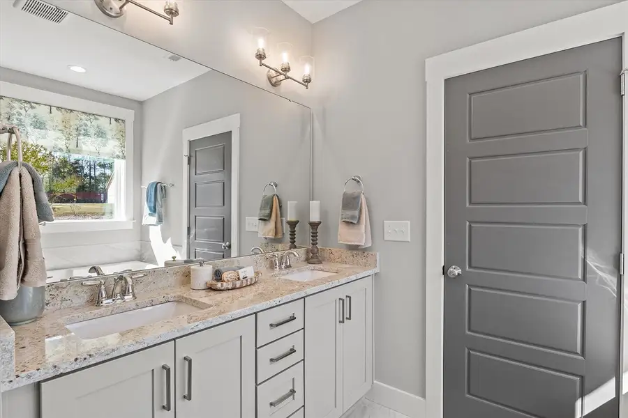 Representative furnished interior of a home built from the The Chandler by RobuckHomes in Baylee Ridge, Selma (Image 19). Representative furnished interior of a home built from the The Chandler by RobuckHomes in Baylee Ridge, Selma (Image 19).