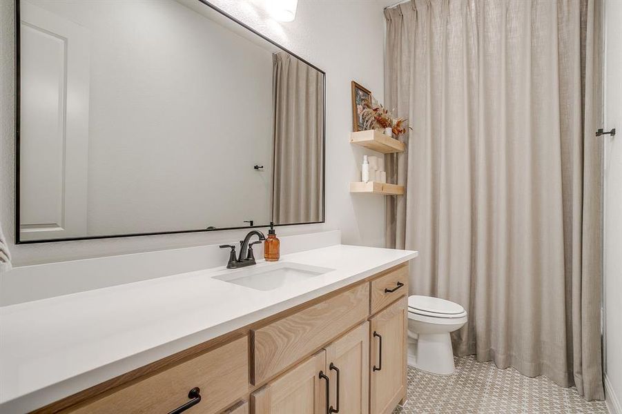 Furnished interior view inside a new home in , Fort Worth (Image 14).