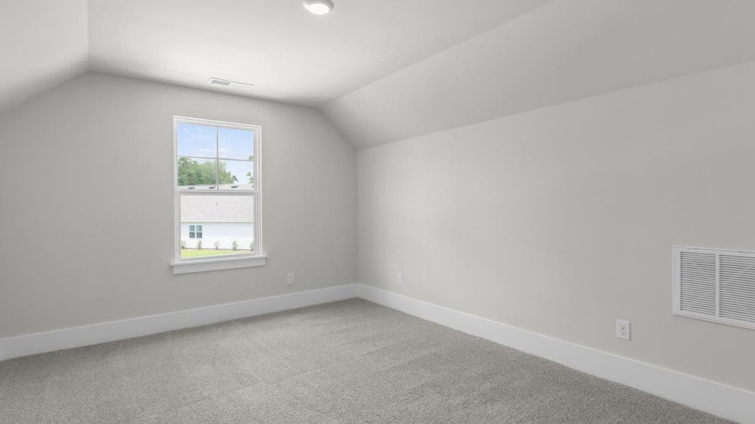 Spacious, unfurnished interior of a new home in Rolling Hills, Bolivia (Image 34).