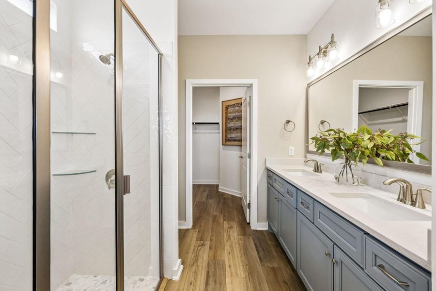 MODEL HOME images may NOT be consistent with the finished product.