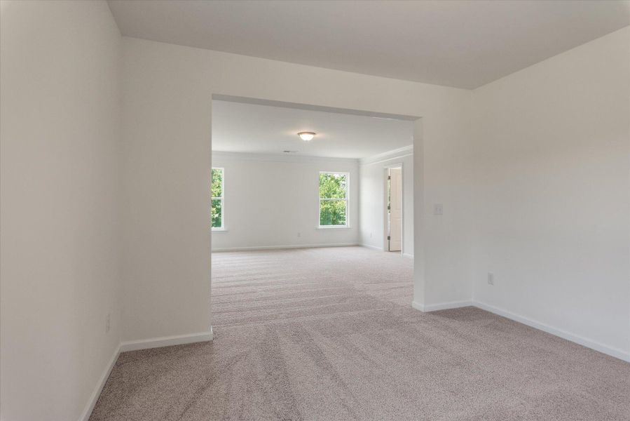 Spacious, unfurnished interior of a new home in Parker's Preserve, Ridgeville (Image 33).