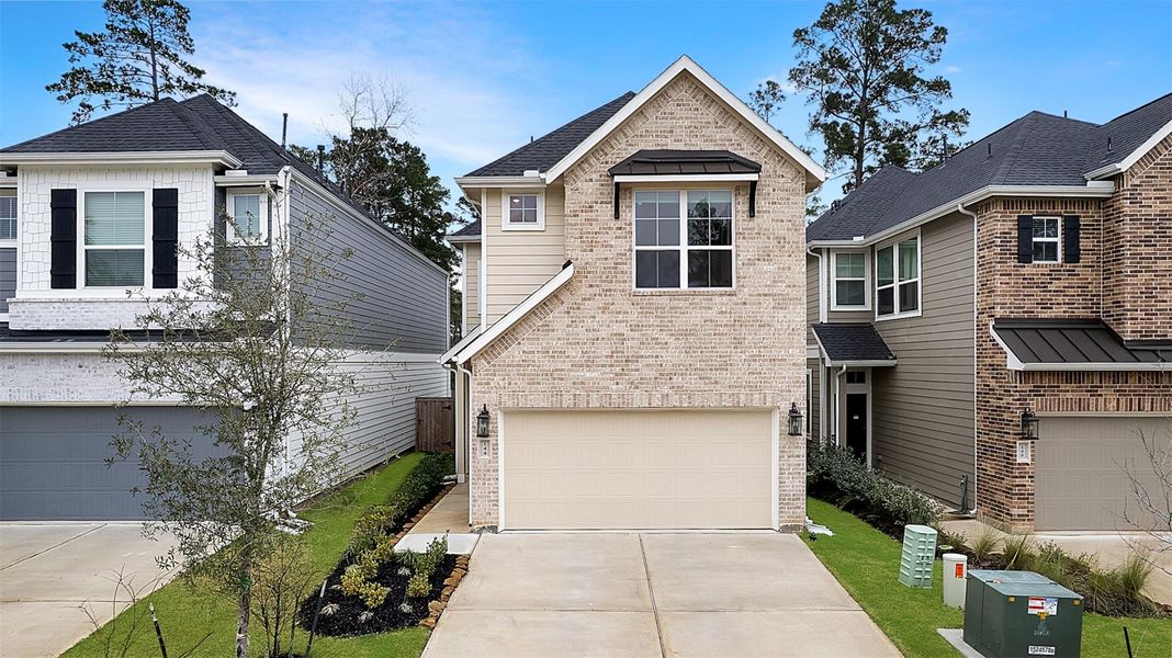 144 Red Cascade has 3 bedrooms and 2 1/2 bathrooms in The Woodlands Hills. 144 Red Cascade has 3 bedrooms and 2 1/2 bathrooms in The Woodlands Hills.