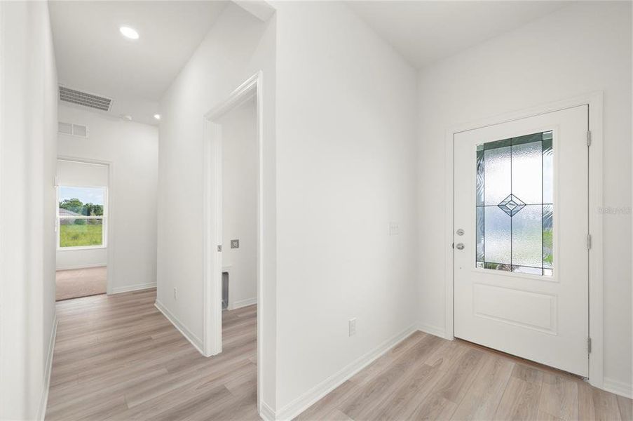 Spacious, unfurnished interior of a new home in Gum Lake Preserve, Lake Alfred (Image 14). Spacious, unfurnished interior of a new home in Gum Lake Preserve, Lake Alfred (Image 14).