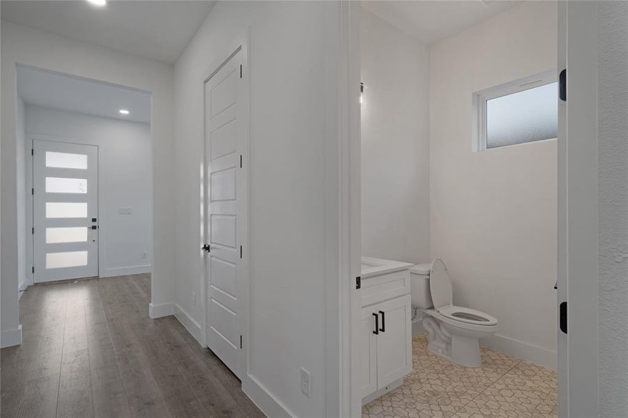 Spacious, unfurnished interior of a new home in , Garland (Image 21).