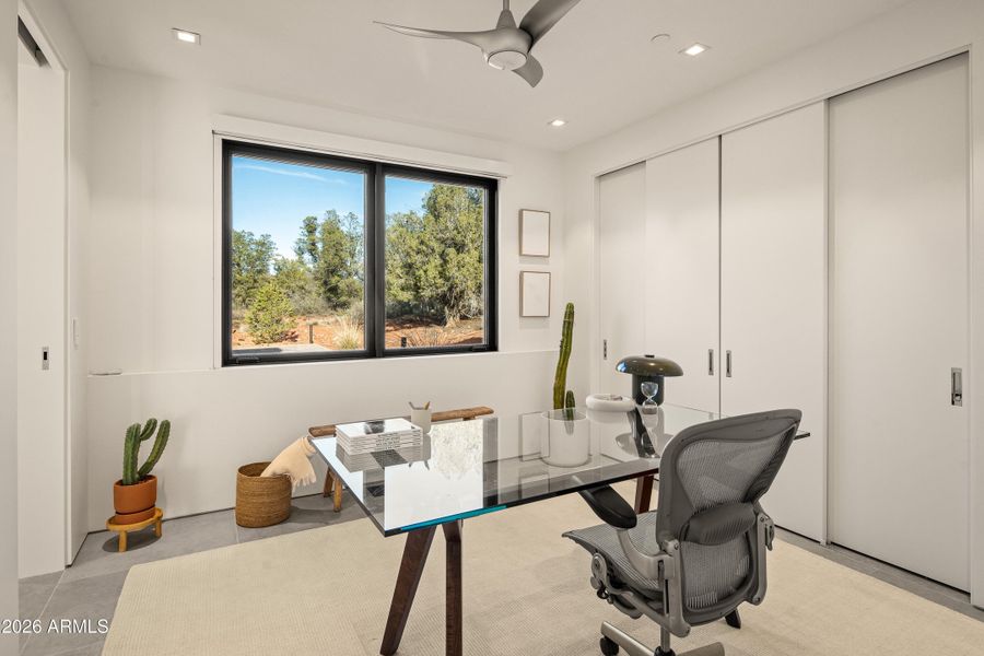 Guest Bedroom 4/Office