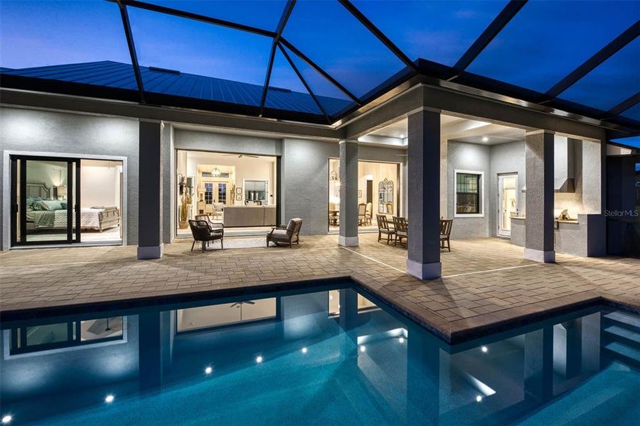 Exterior details and patio area of a home in , Palmetto (Image 2).