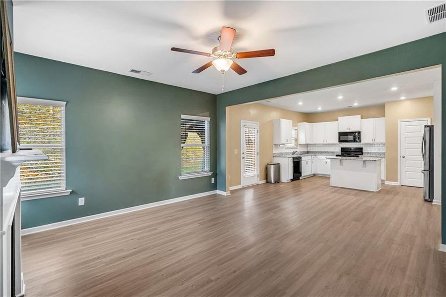 Spacious, unfurnished interior of a new home in , Dalton (Image 22).