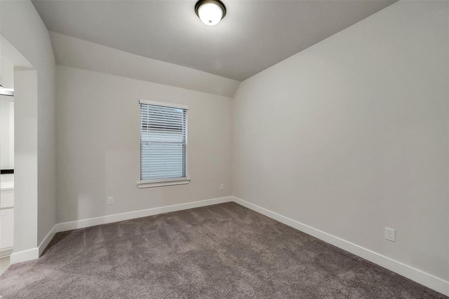 Spacious, unfurnished interior of a new home in Meridiana, Manvel (Image 35).