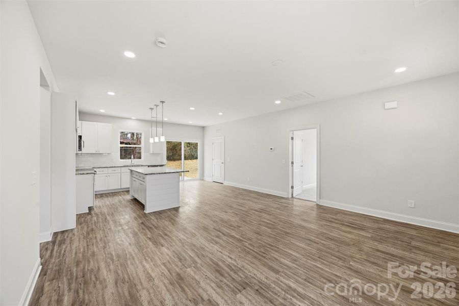 Spacious, unfurnished interior of a new home in , Salisbury (Image 17).