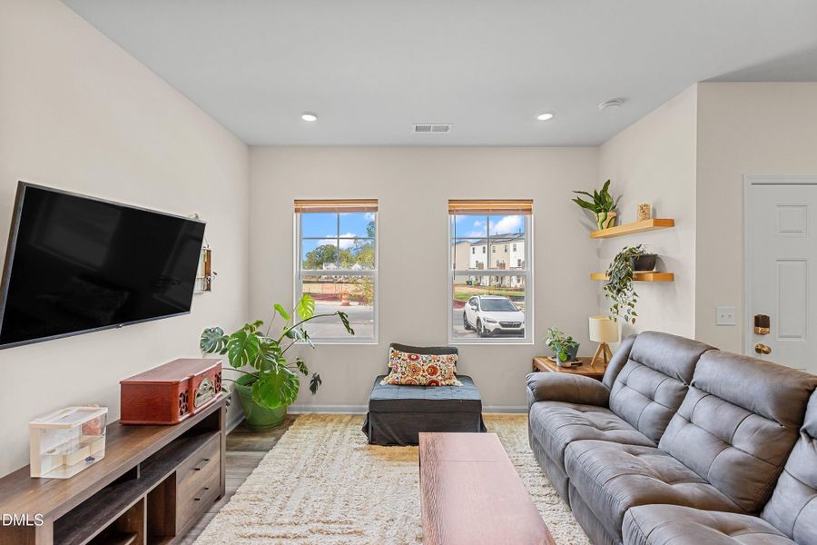 09-2494 Tonoloway Dr20251010_0191