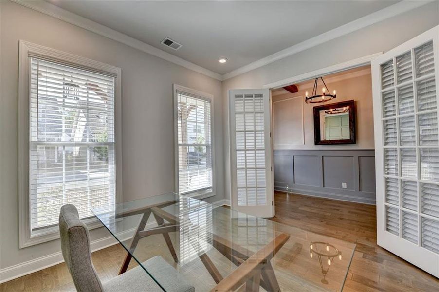 Furnished interior view inside a new home in , Duluth (Image 72).