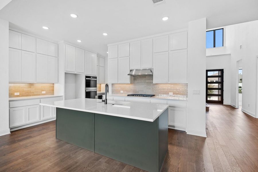 Furnished interior view inside a new home in Provence - 60', Austin (Image 7).