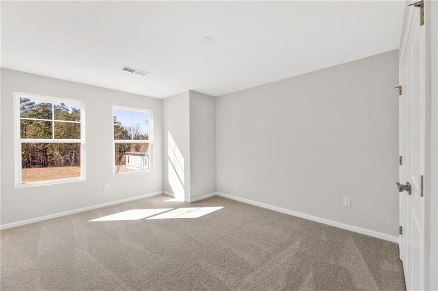 Spacious, unfurnished interior of a new home in Lake Shore, Winder (Image 17).