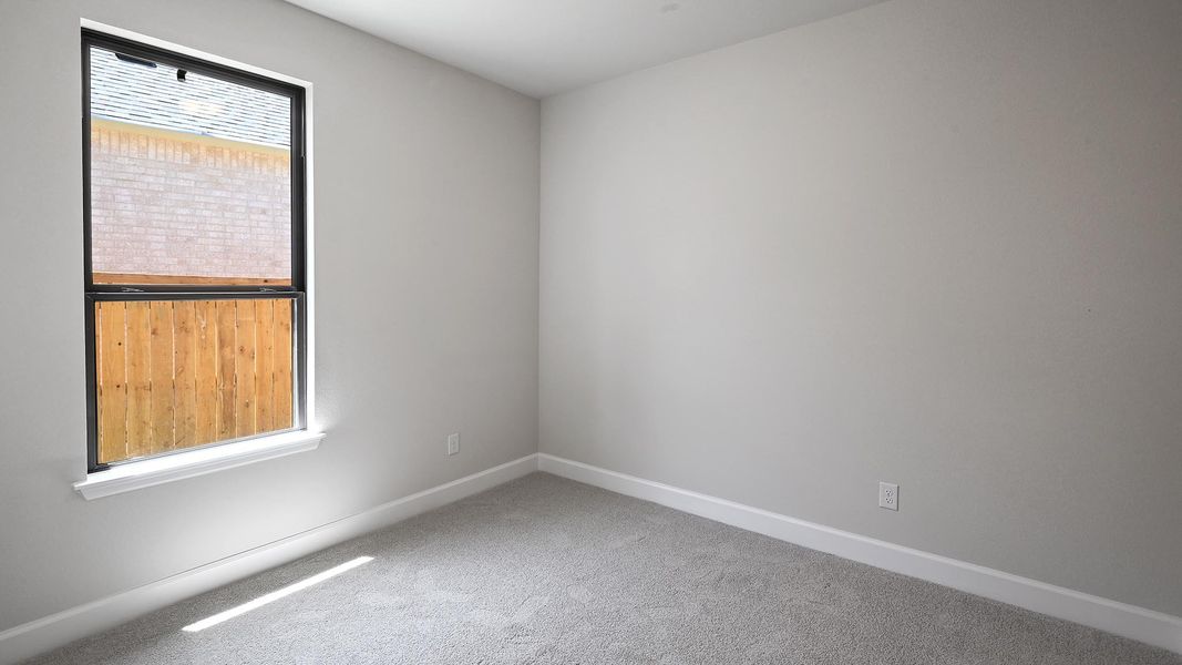 Spacious, unfurnished interior of a new home in 6 Creeks 45', Kyle (Image 16). Spacious, unfurnished interior of a new home in 6 Creeks 45', Kyle (Image 16).